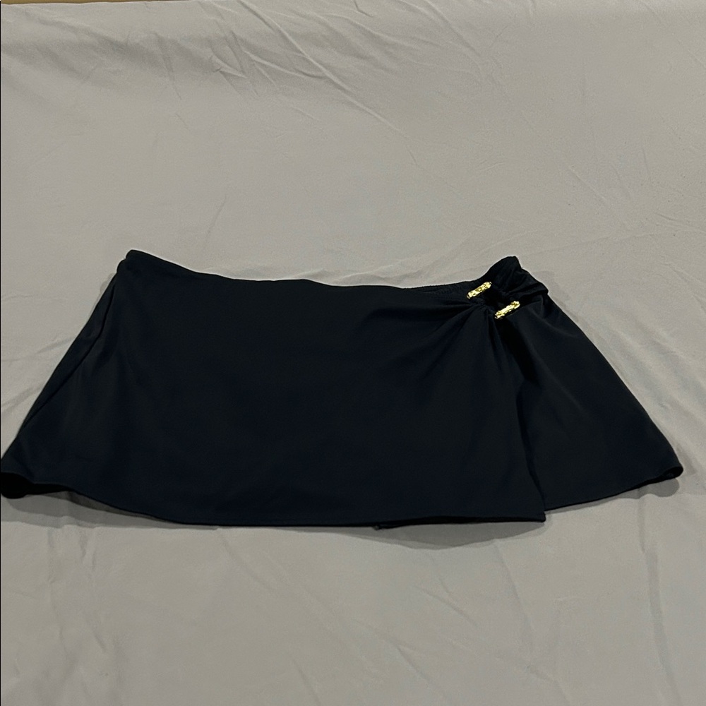 Swim skirt with gold trim - Picture 8 of 8